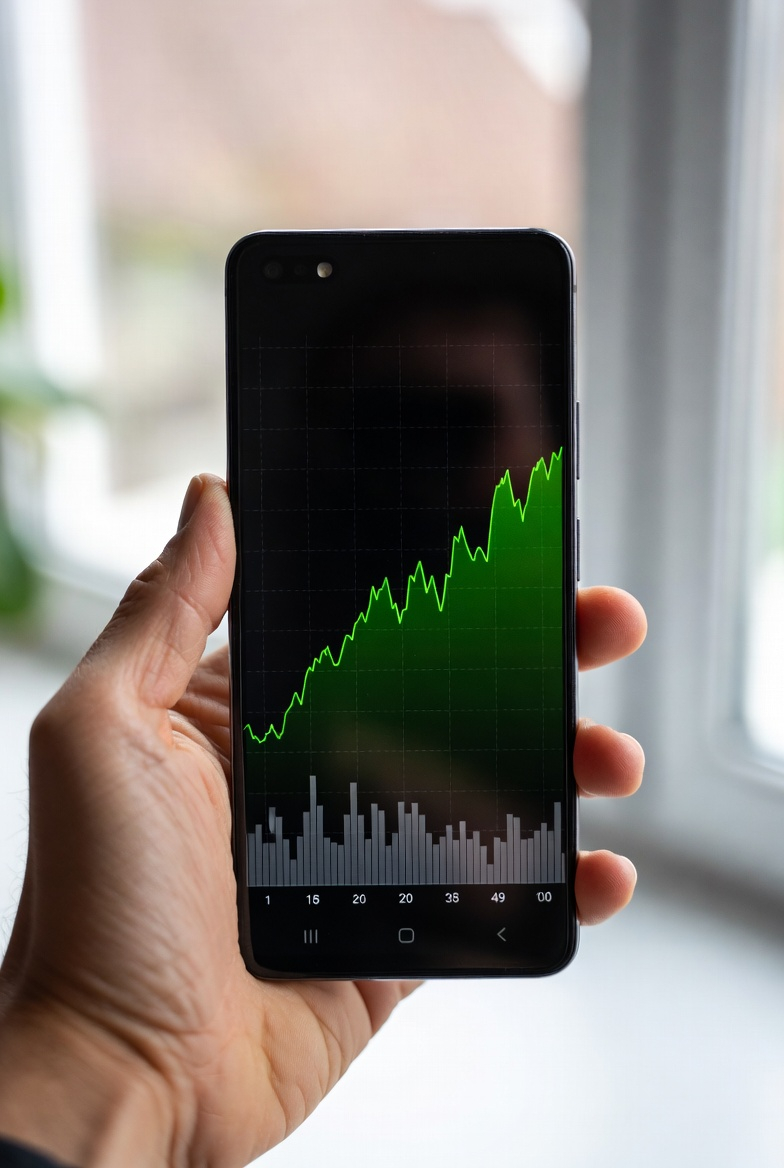 Why Price Alone Is Not Enough: How to Read Long-Term Value vs Short-Term Hype